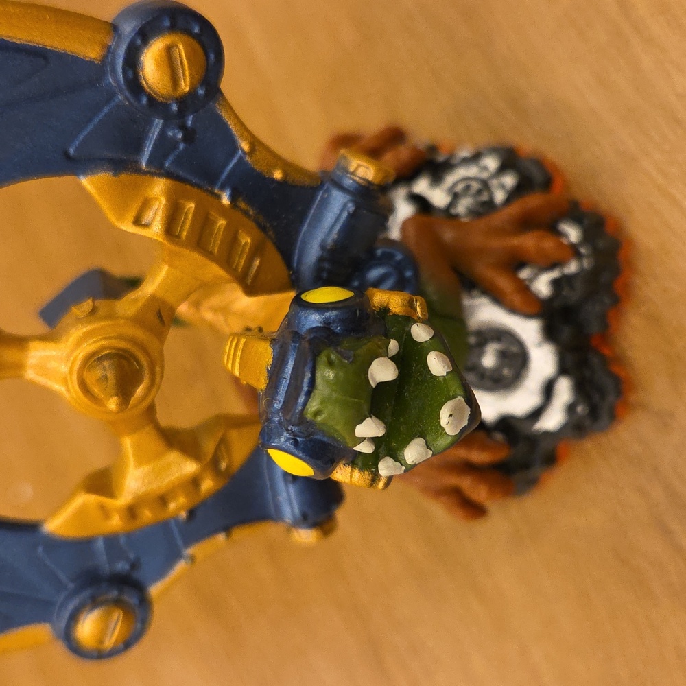 Skylanders giants DROBOT (SERIES 2) very rare figure - Picture 11 of 12